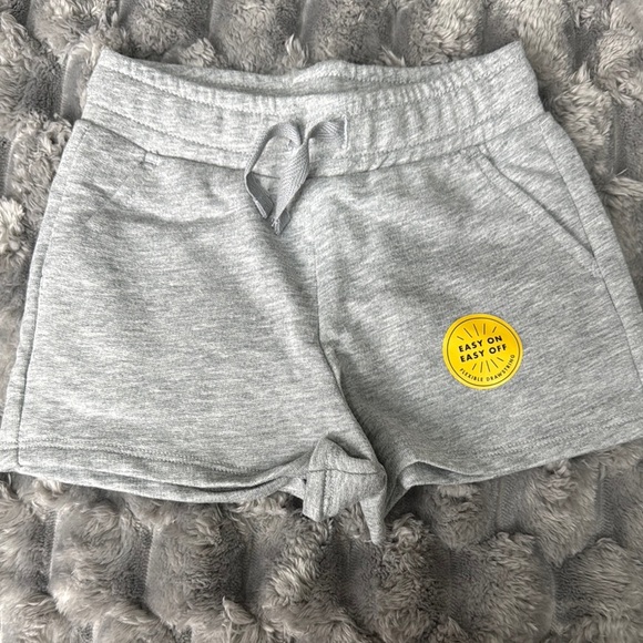 Cat & Jack Gray and Black Athletic Shorts Size 2T, NWT - Picture 7 of 7